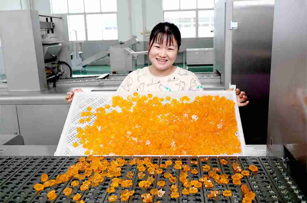 what types of flavors can a jelly candy making machine produce?