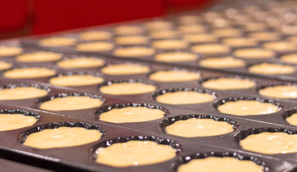 ケーキ製造ライン