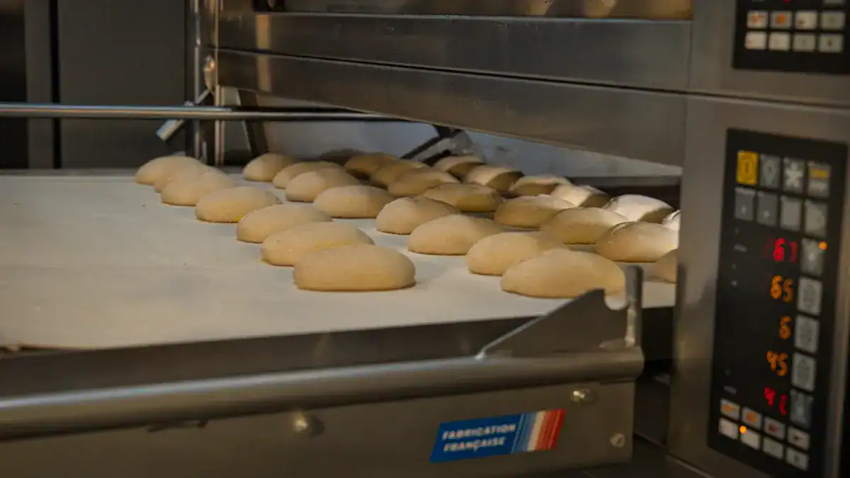 3 Ways Cake Production Line Biscuit Machine Makes Baking Easy