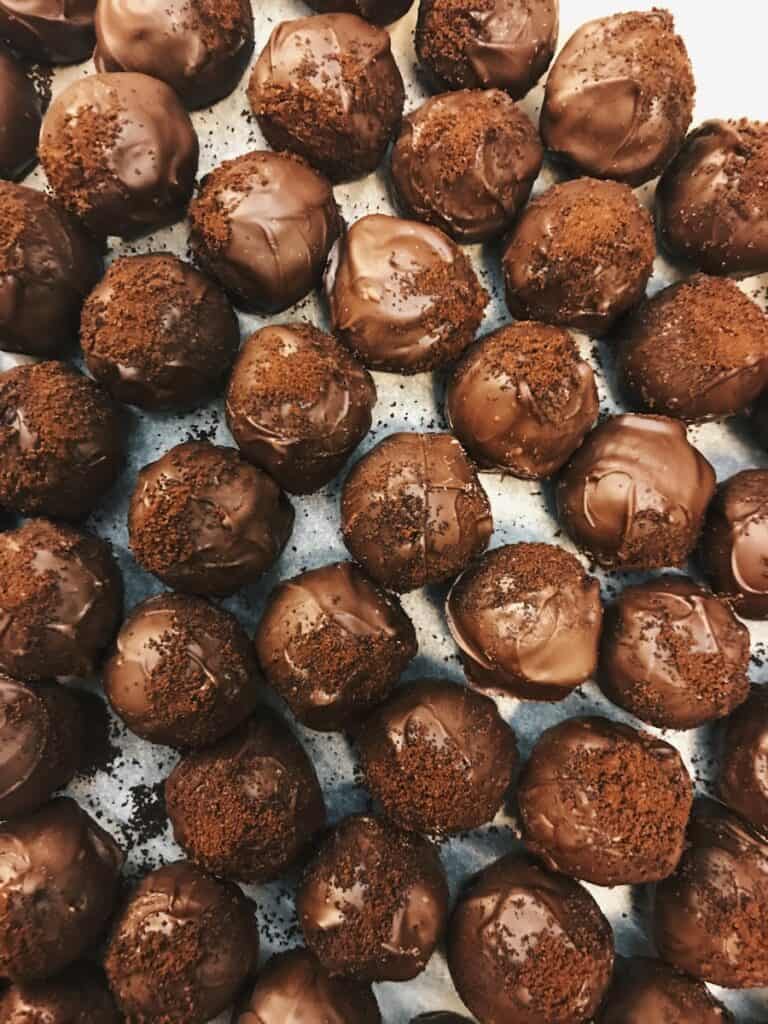 Sweet Shop USA Technical Analysis: Gourmet Chocolate Success Secrets Sweet Shop USA Technical Analysis: Gourmet Chocolate Success Secrets